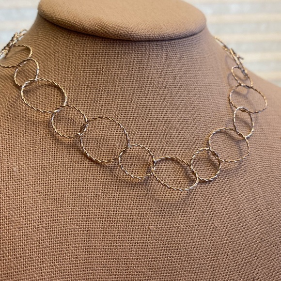 Beautiful 925 sterling silver interlocking circles necklace - Picture 2 of 10